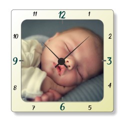 Horloge photo personnalisée carrée bébé